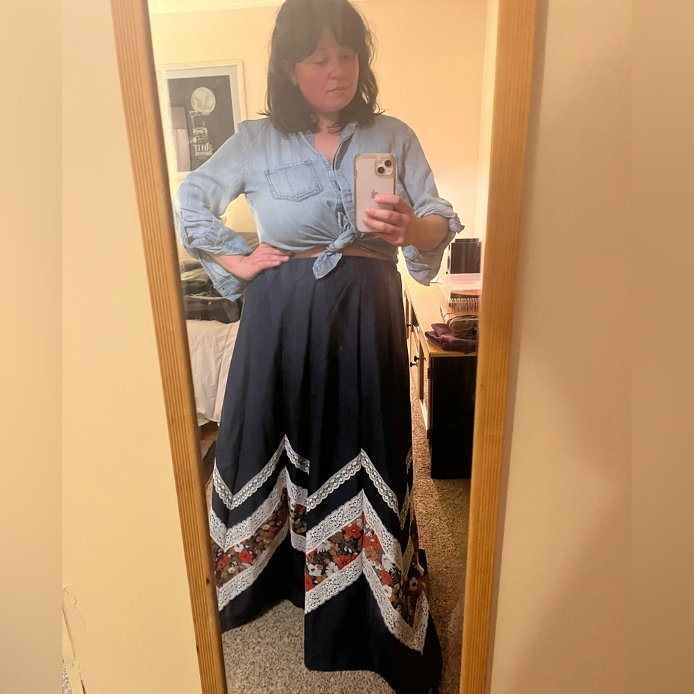Vintage Floral Prairie Maxi Skirt